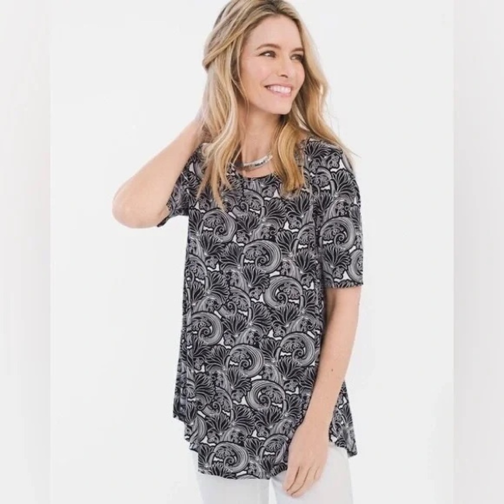 Chico’s Black White Short Sleeves Knit Tunic Top Large Chico‎ 2 Stretch Boho